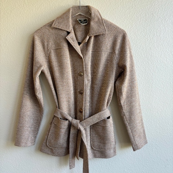 American Vintage Jackets & Blazers - vintage 70s women's blazer M belted polyester button front tan brown Neutral